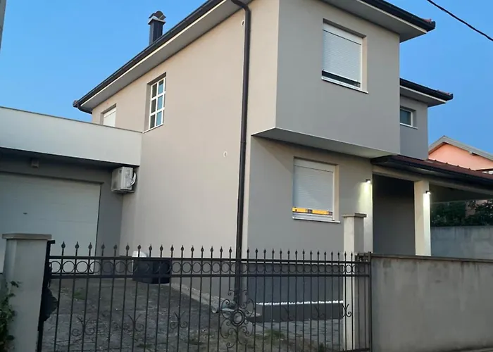 Elezovic * Čapljina